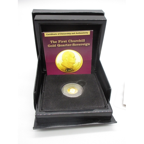 28 - The London Mint Office - The First Churchill Gold Quarter-Sovereign encapsulated in case with COA an... 