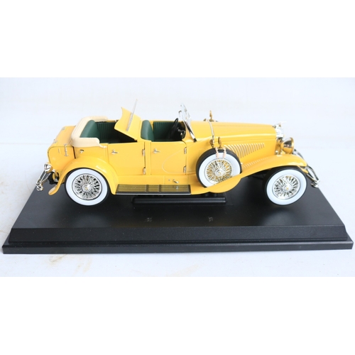 51 - 1/18 scale Greenlight Hollywood series limited edition diecast Gatsby Motion Picture Duesenberg II S... 