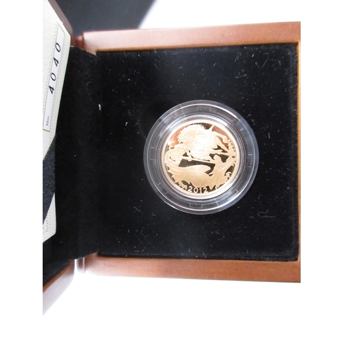 15 - The Royal Mint - The 2012 UK Sovereign, No.4040/5500, encapsulated in case with COA

Bradley's shipp... 