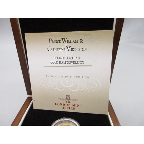 26 - The London Mint Office - Prince William & Catherine Middleton Double Portrait Gold Half Sovereign, e... 