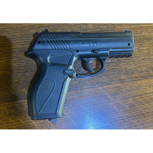418 - C11 BB Cal 4.5mm, unboxed

Bradleys shipping POA https://www.bradleys.ltd/quotation-request-form