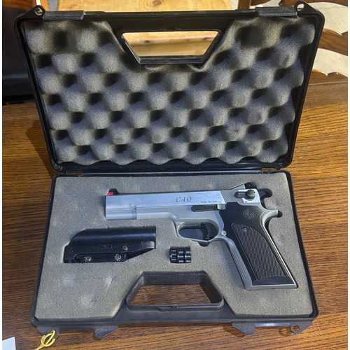 419 - Finely cased Crossman C40 .177 Cal (4.5mm) with site and magazines

Bradleys shipping POA https://ww... 