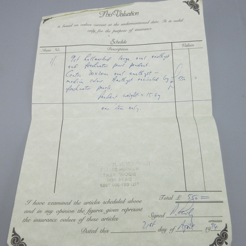 1053 - 9ct yellow gold amethyst and fresh water pearl pendant, large oval amethyst encircled by pearls, L5c... 