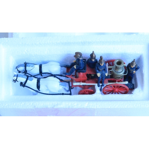 Collection of diecast fire engine models from Lledo and 36x Matchbox ...