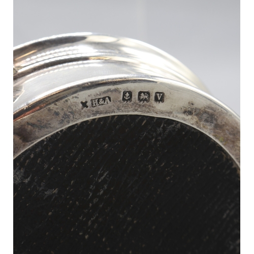 Whitwell Hall - George V silver circular ring box, hinged top with fan ...