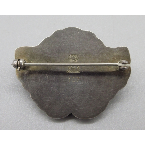 1059 - Georg Jensen silver pansy brooch 107, fully hallmarked 925 Denmark, W3.5cm

Bradleys shipping £23.00... 