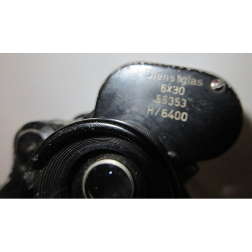 147 - German Dienstglas 6x30 model binoculars, these were standard issue to the military (Wehrmacht) durin... 