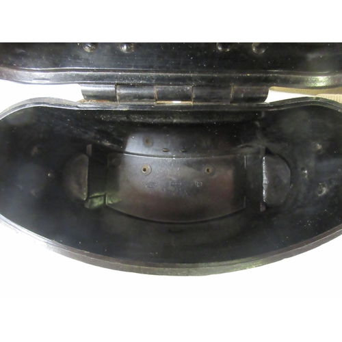 147 - German Dienstglas 6x30 model binoculars, these were standard issue to the military (Wehrmacht) durin... 