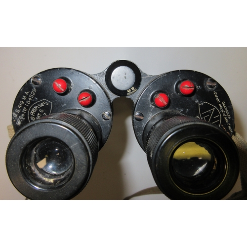 148 - British Army WWII issue binoculars by Ross of London. Bino prism No5 Mk5 x7, OS.419MA Reg No 104529 ... 