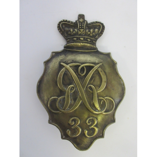 19 - Small collection of military items, 1st Kings Dragoon Guards sweetheart brooch, Duke of Wellington W... 