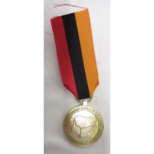 21 - Mixed collection of commemorative and international military medals to incl. Special Constabulary Fa... 