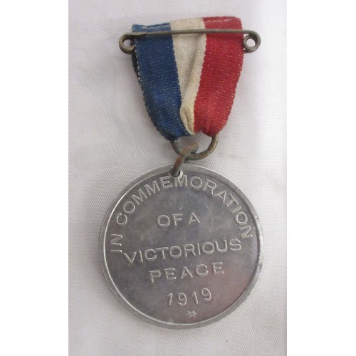 21 - Mixed collection of commemorative and international military medals to incl. Special Constabulary Fa... 