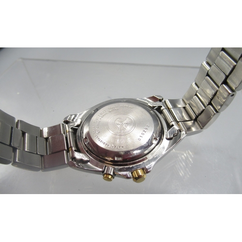 464 - Seiko Kinetic 50m stainless steel and gold plated wristwatch with day/date on matching bracelet, sig... 