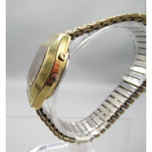 456 - Orient gold plated automatic wristwatch with day/date, signed silver striped dial with baton indices... 