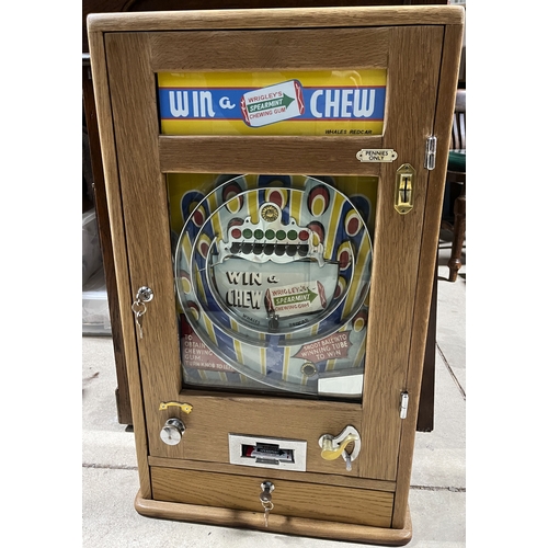 Reproduction Win-a-Chew slot machine, vintage mechanism, H80cm Bradleys ...