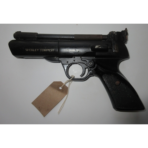 423 - Webley Tempest over lever action .22 air pistol, right handed grip A/F

Bradleys shipping POA https:... 