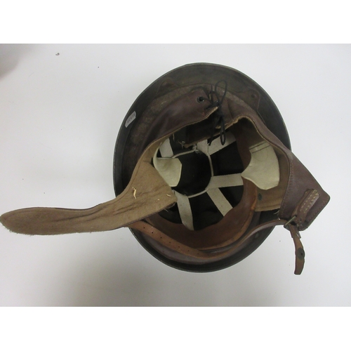 212 - British WWII Despatch Riders Helmet, size 7 dated 1945, complete with with full liner

Bradleys ship... 