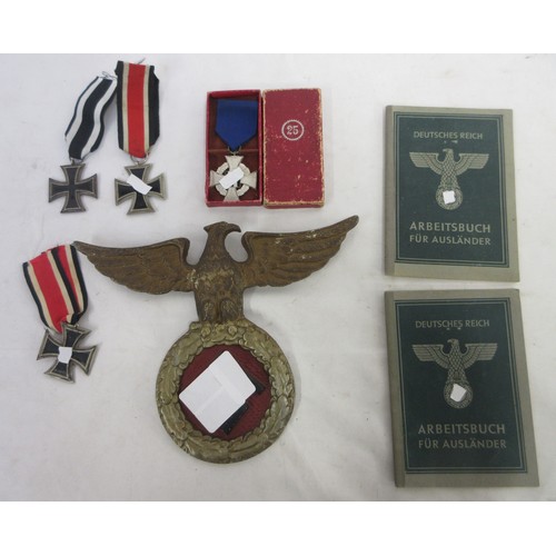 126 - German war period wall eagle, two Iron Cross 2nd Class, 1914 Iron Cross 2nd class, 25 Year Faithful ... 