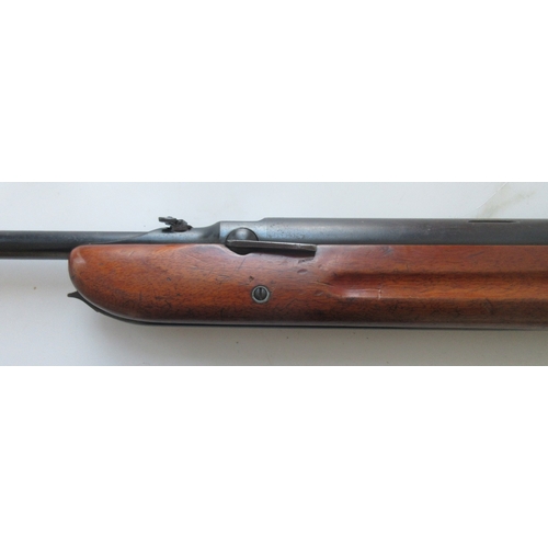 445 - BSA Mk2 Airsporter .22 air rifle, under lever action with top loader. Made between 1959 to 1965

Bra... 