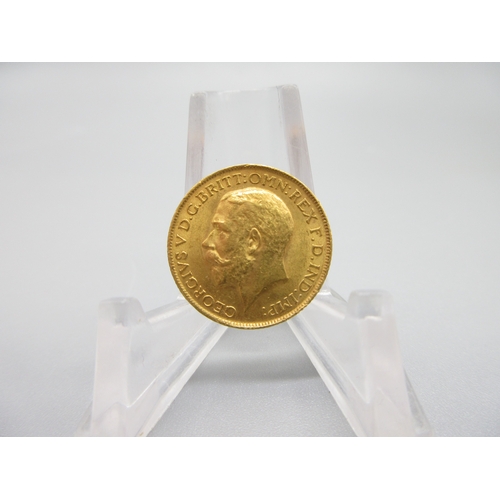 8 - George V (1910-1936) 1913 Sovereign

Bradleys Shipping £20.00 plus vat (UK Only)