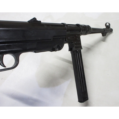 451 - RISTRICTIONS APPLY German MP40 Sub Machine Gun by Denex

Bradleys shipping POA https://www.bradleys.... 