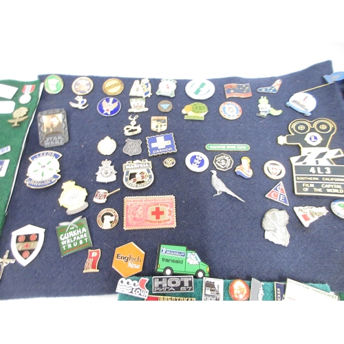 Large assorted collection of mixed pin badges, badges, etc. (qty ...