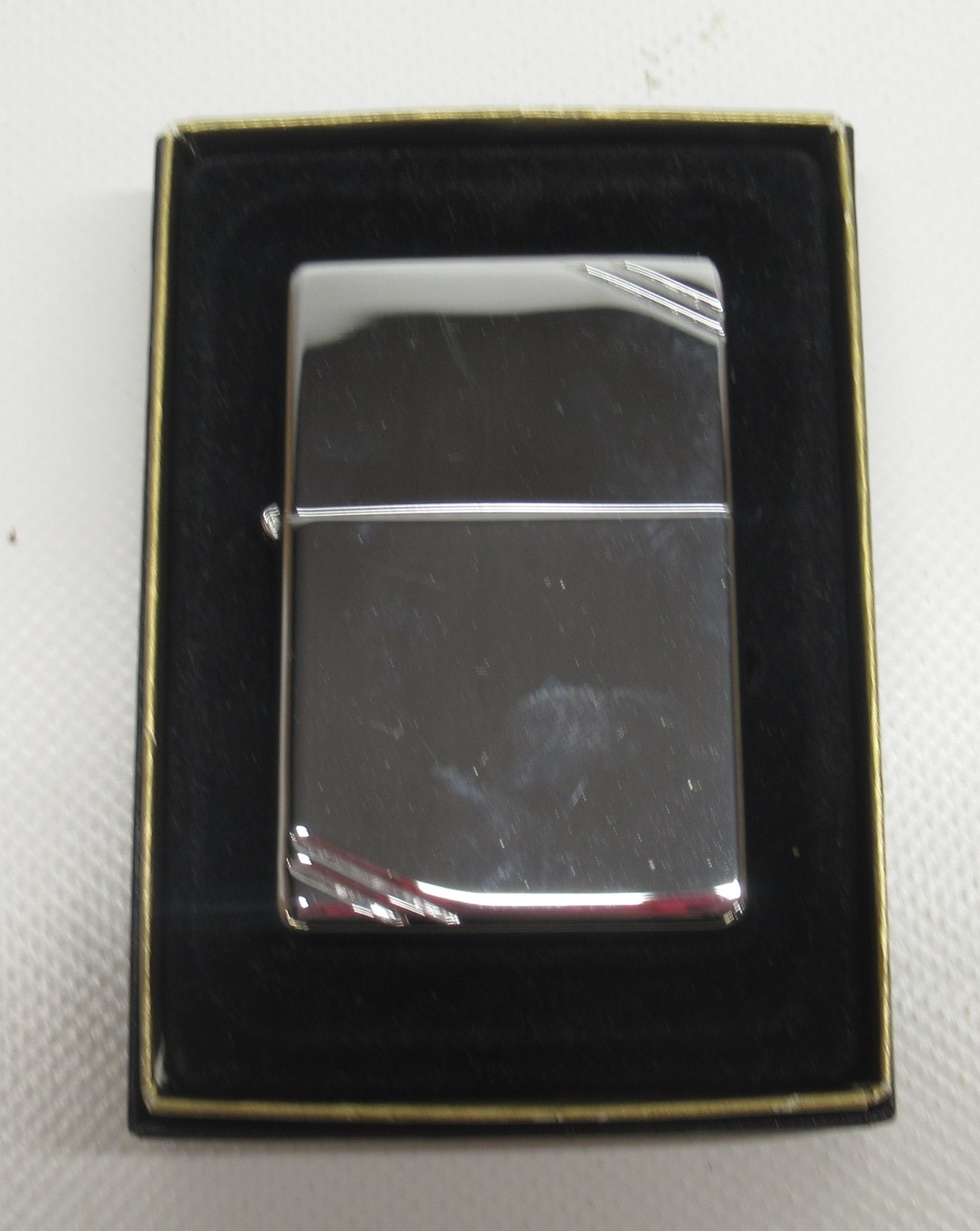 Boxed, unused Zippo chrome plated cigarette lighter; Hudson 'Golden ...