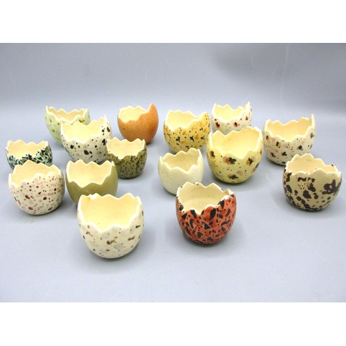 790 - Collection of early-20th Century James Macintyre & Co hand-painted speckled egg cups/pinch pots in t... 