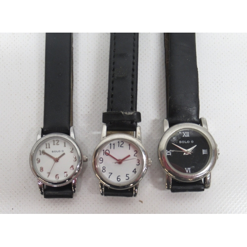 270 - Three Eiger chrome quartz wristwatches, D41.3mm; ladies quartz wristwatches Timex, Yves Rocher, Solo... 