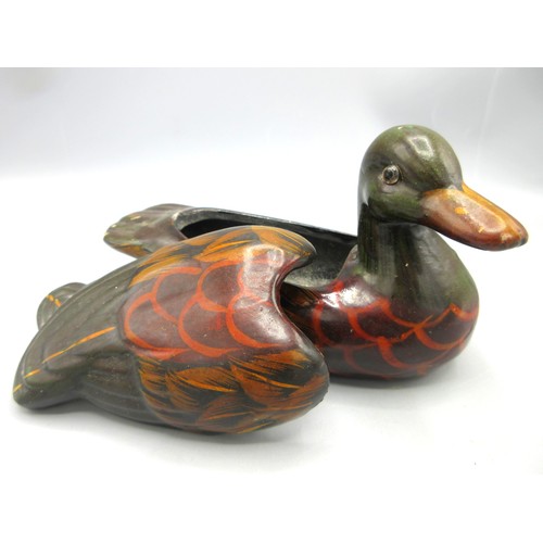 706 - Collection of tabletop ornaments/statuettes inc. sand-cast bronzed sculpture of male/female pair of ... 