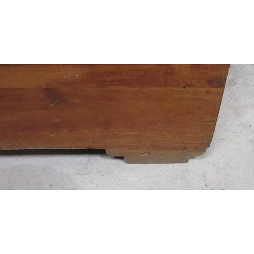 354 - Victorian hardwood blanket box, with hinged top on later shaped feet, W117cm D60cm H63cm

Shipping P... 