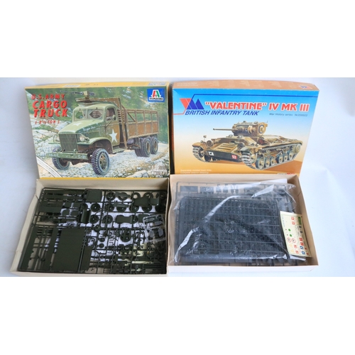 Collection of thirty 1/35 scale WW2 allied themed armour, figure and ...
