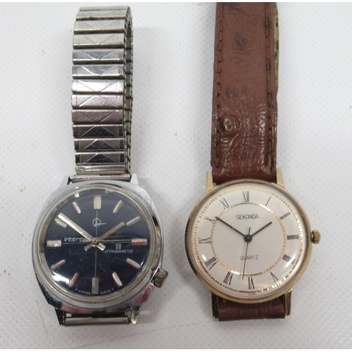 613 - Citizen gold plated quartz tank wristwatch with date, signed silver dial with baton indices, engrave... 