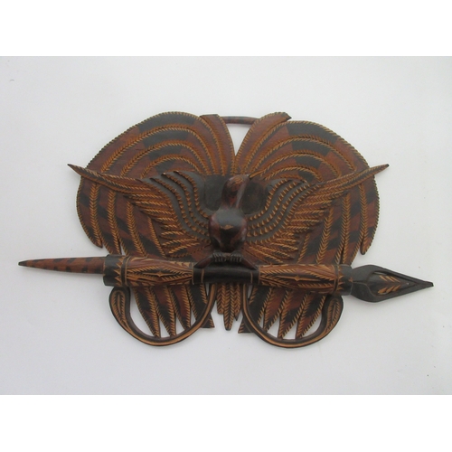 383 - Collection of tribal art. Papa New Guinea flat woven grain basket, carrying basket, lidded basket, w... 