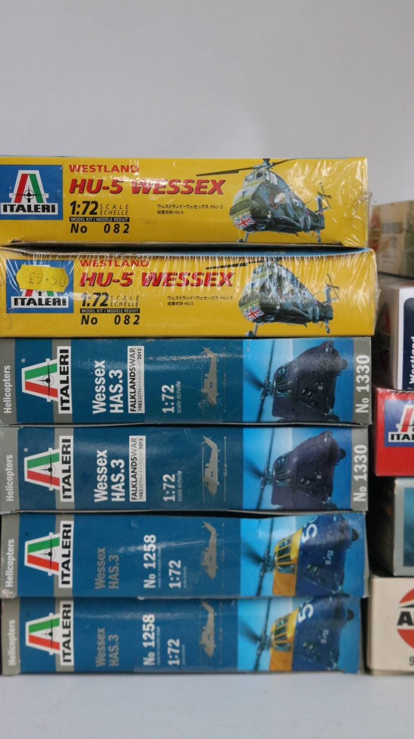 Mixed collection of thirty two 1/72 scale plastic helicopter model kits ...