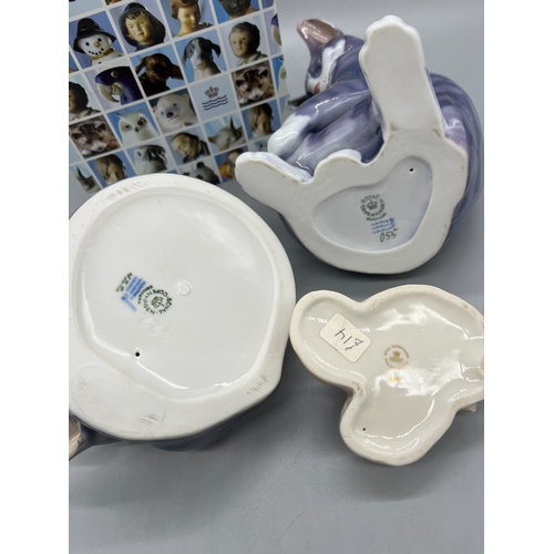 747 - Three Royal Copenhagen cat figures - largest model no. 055, with box, H19.5cm

Bradley's shipping £4... 