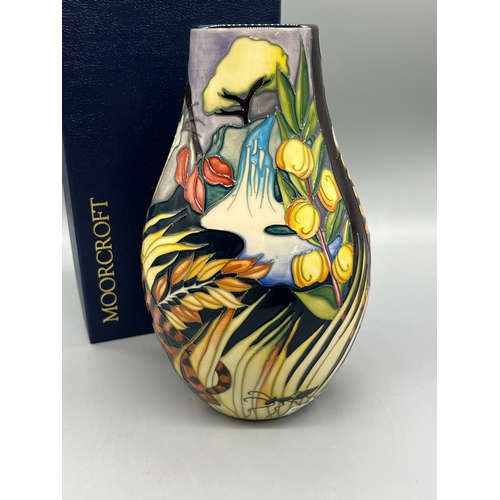 466 - Moorcroft Pottery tiger trial vase, signed CS, dated 2013, with box, H25.5cm

Bradley's shipping £38... 