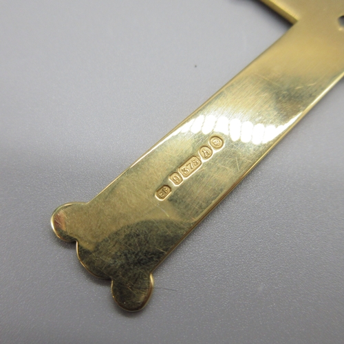 5 - Large 9ct yellow gold cross pendant set with garnet, stamped 375, L8.8cm X W3.8cm, 17.2g

Bradley's ... 