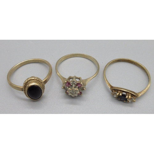 87 - 9ct yellow gold flower ring set with diamonds and rubies, stamped 375, size Q, 9ct yellow gold ring ... 
