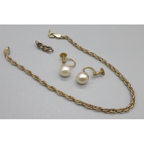 93 - 9ct yellow gold chain bracelet, stamped 9k, L20.5cm, 4.3g, pair of 9ct yellow gold pearl screw back ... 