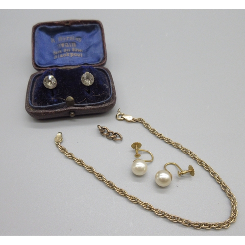 93 - 9ct yellow gold chain bracelet, stamped 9k, L20.5cm, 4.3g, pair of 9ct yellow gold pearl screw back ... 
