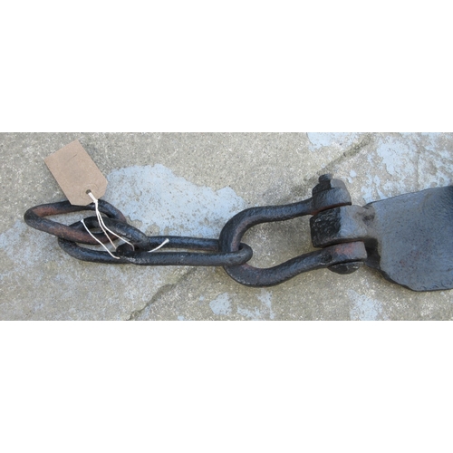 778 - 19th century cast iron Cart Scotch, with tree link chain, L68cm

POA  https://www.bradleys.ltd/quota... 
