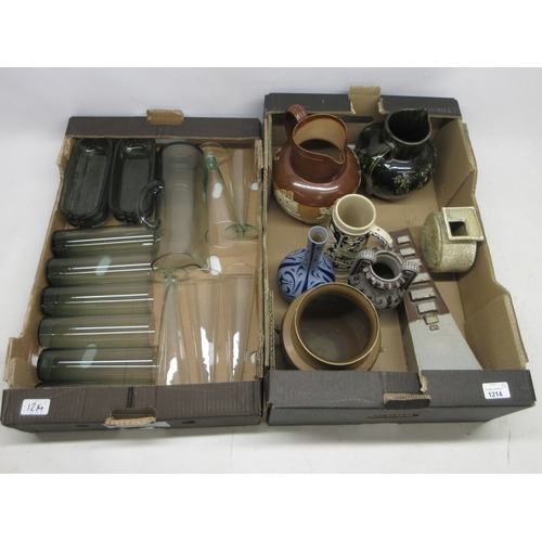 766 - Mixed assortment of ceramics and glassware (qty, 2 boxes)

Bradleys Shipping £58.00 plus vat (UK Onl... 