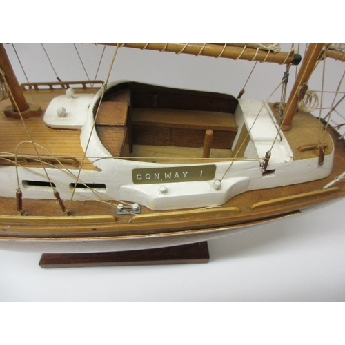 151 - Two mid-century pond yachts with a spare set of sails, L64cm (2)  Shipping POA https://www.bradleys.... 