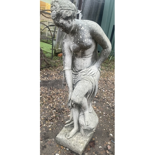 899 - Weathered marble model of 'The Bather Surprised', on square base. H90cm

Bradley's shipping POA http... 