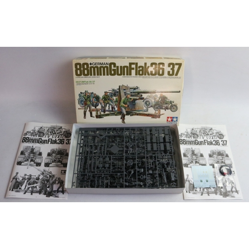 446 - Collection of unstarted 1/35 scale plastic model German WW2 armour, figure and accessory model kits ... 