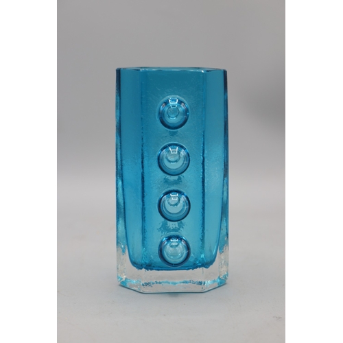 399 - Whitefriars, Geoffrey Baxter, 'Traffic Light' vase, in kingfisher blue, H13cm

Bradley's shipping £3... 
