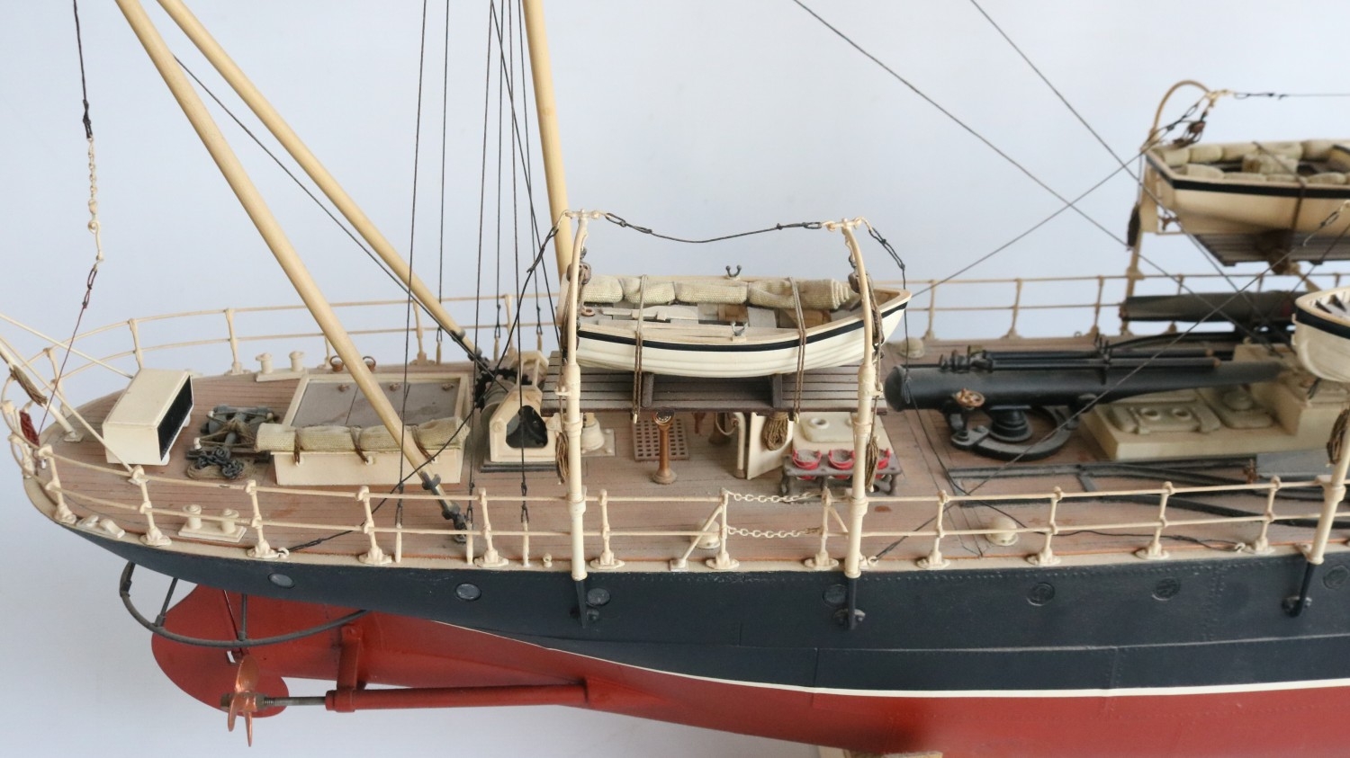 Comprehensively detailed static scale model of the 1905 Thorneycroft ...