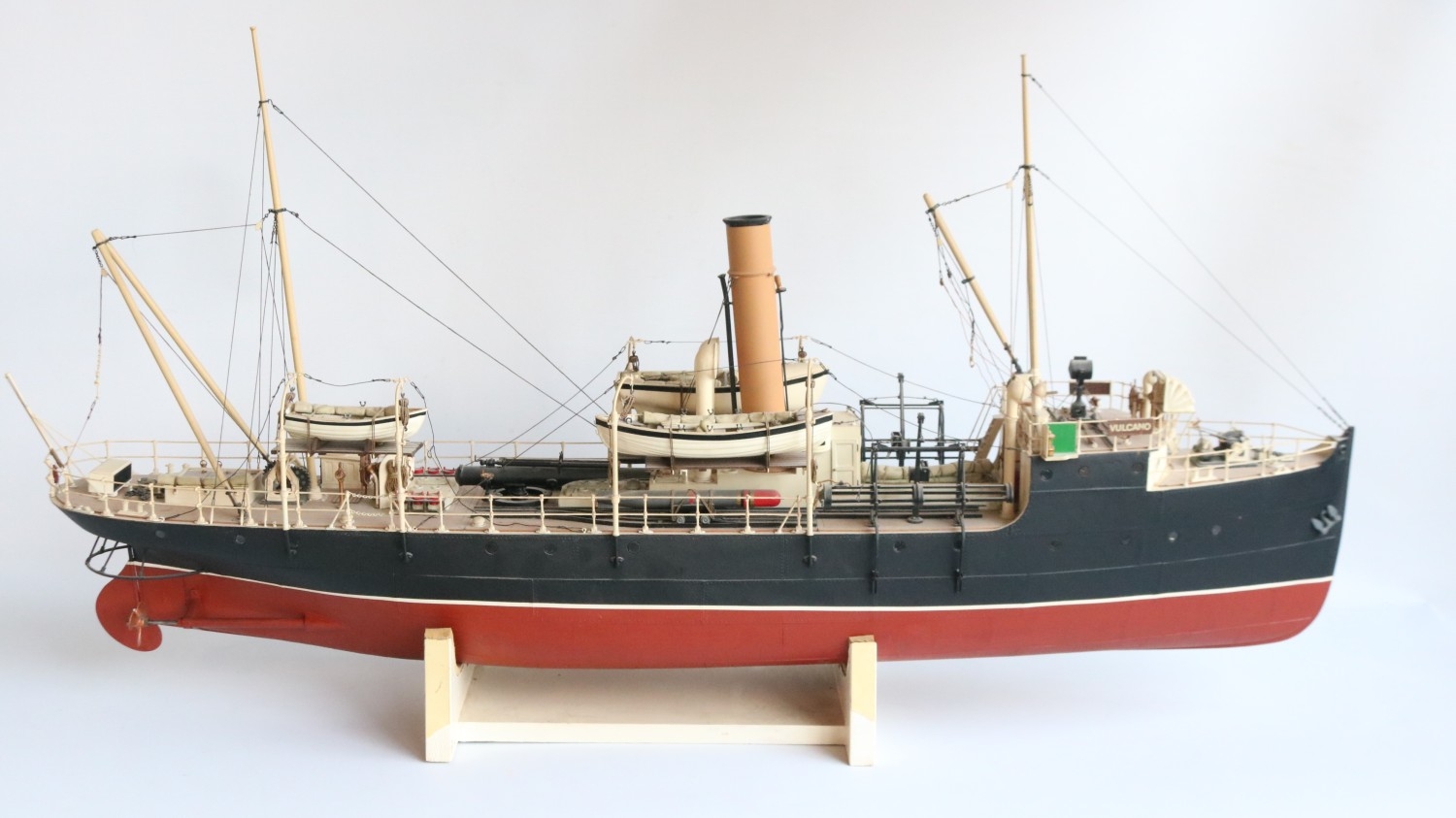 Comprehensively detailed static scale model of the 1905 Thorneycroft ...