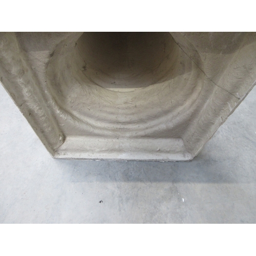 1376 - Pair of fibreglass faux marble Roman columns, on square bases, H275cm

Bradley's shipping POA https:... 